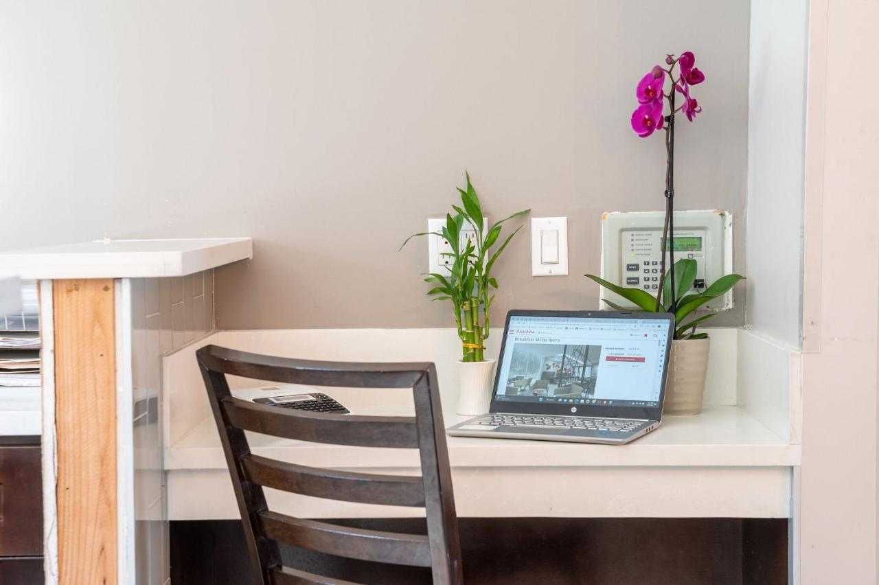 Ramada By Wyndham Redondo Beach Luaran gambar